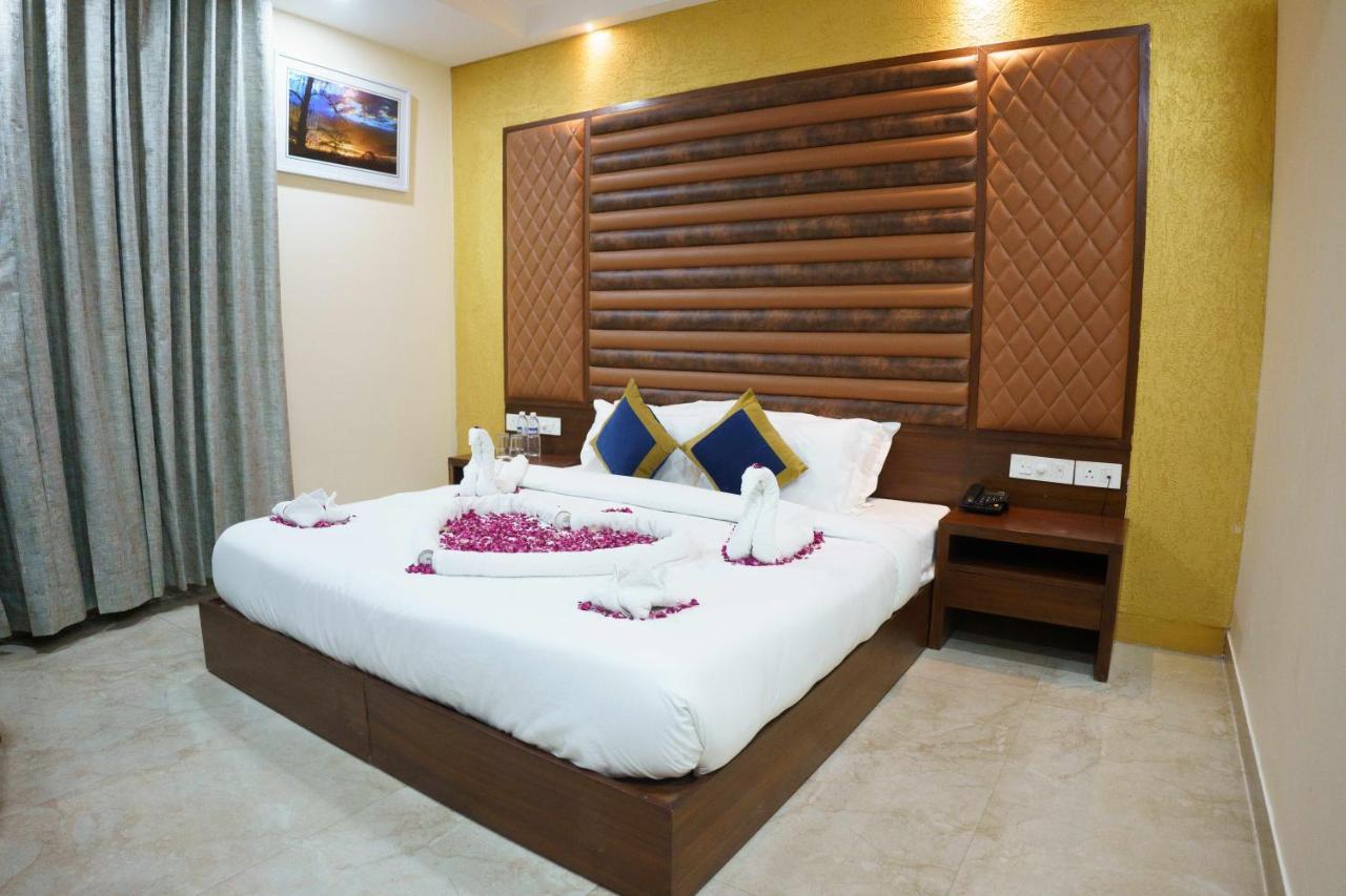 Hotel Vihaan Residency Zirakpur Exterior photo